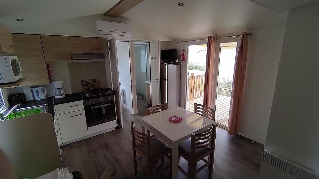 Mobil Home Camping **** Canet En Roussillon מראה חיצוני תמונה